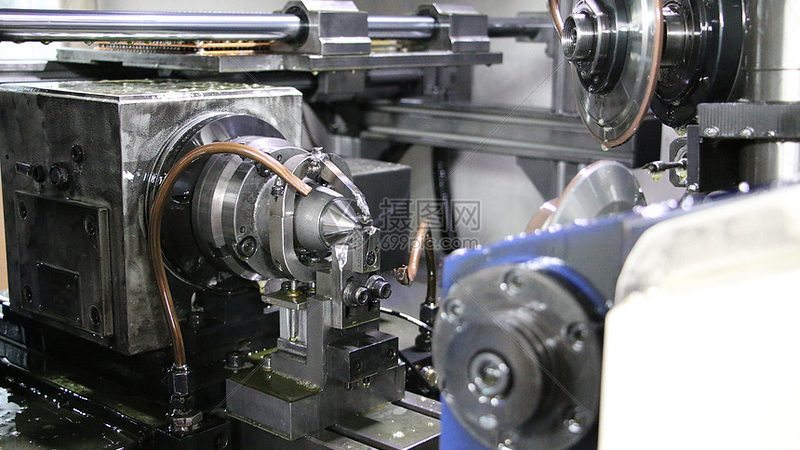 国产立式加工中心：定制化时代下的工艺升级之道