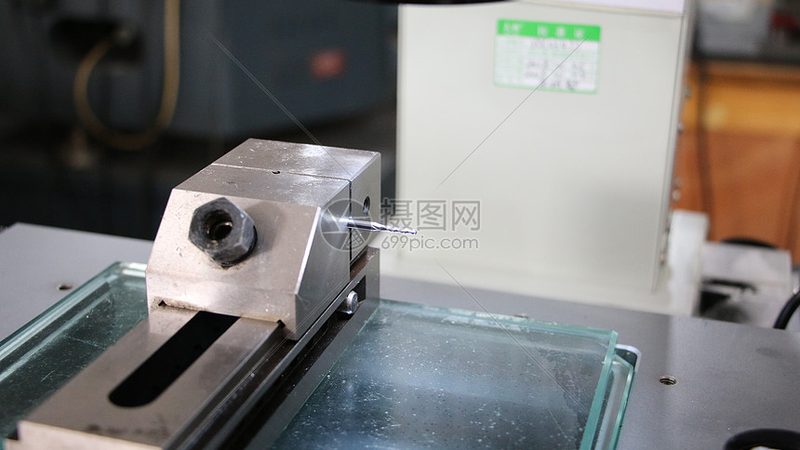 斜床身数控车床：如何选择合适的品牌？**